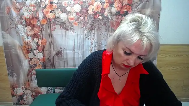 Snapshot of RenataDaster chatting on May 2026 04:59:01 PM RenataDaster online show from May 2026 04:59:01 PM