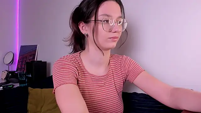 miabellee  online show from February 2026 09:03:02 PM