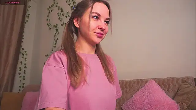 AricaPetties online show from February 2026 06:55:02 PM