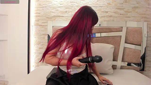 olivia kollins online show from April 2026 02:25:01 AM