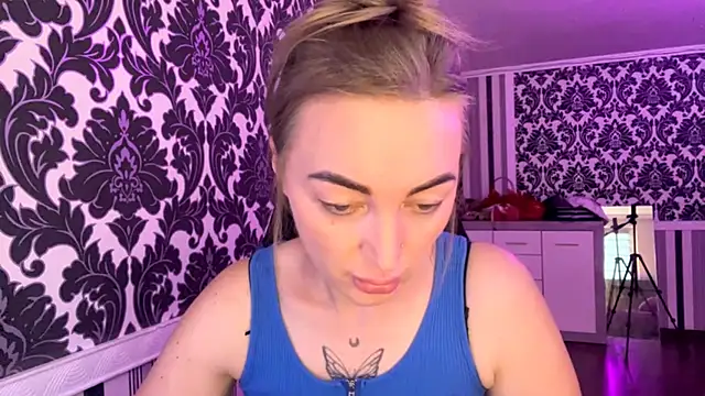 Snapshot of Vellora_ chatting on June 2026 08:20:01 AM Vellora online show from June 2026 08:20:01 AM