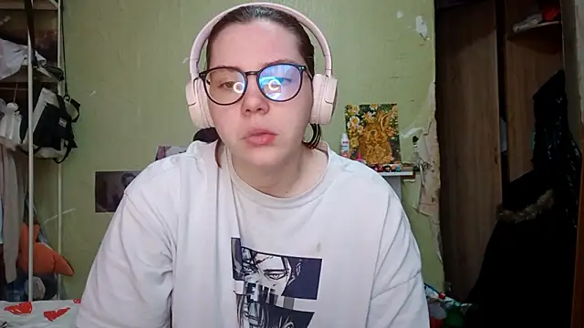 VannessaDillenbeck online show from March 2026 06:10:01 AM