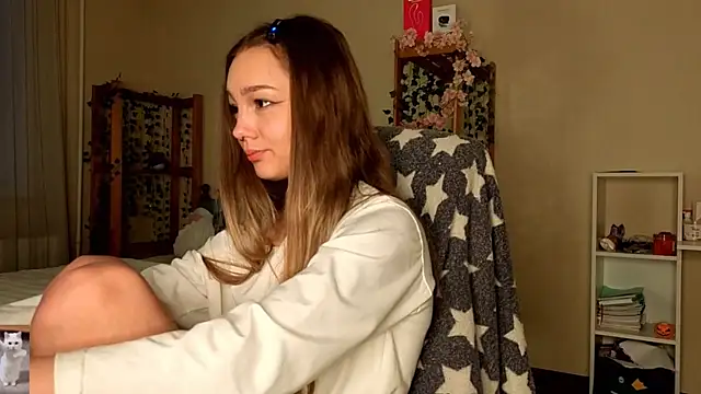 HoneyComfy online show from February 2026 11:18:01 AM