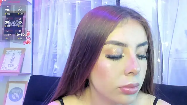 Snapshot of Sweet_bellaa_ chatting on June 2026 04:50:02 AM Sweet bellaa online show from June 2026 04:50:02 AM