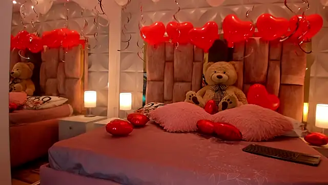 Paris Velvet online show from February 2026 11:11:02 PM