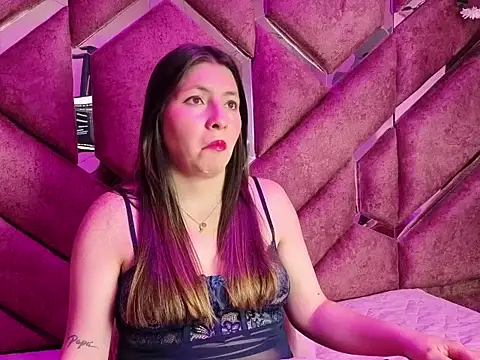 EmberCooper  online show from April 2026 02:04:02 AM