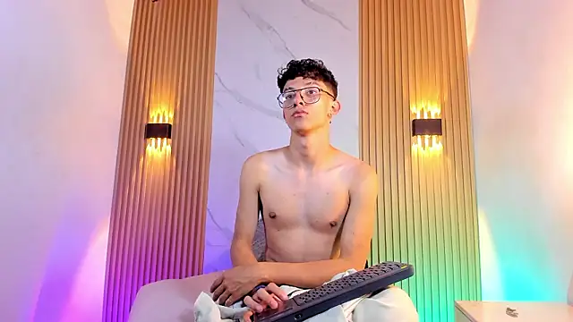 Christopher Hunter online show from March 2026 09:11:01 PM