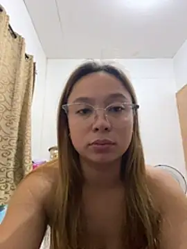 Snapshot of Wild_flower19 chatting on March 2026 11:15:02 AM Wild flower19 online show from March 2026 11:15:02 AM