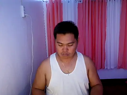 Snapshot of bigloadfox chatting on April 2026 01:20:01 PM bigloadfox online show from April 2026 01:20:01 PM