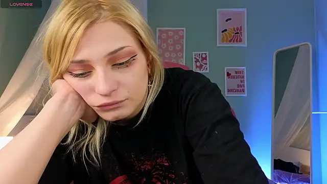 AvaSun online show from March 2026 01:11:01 AM