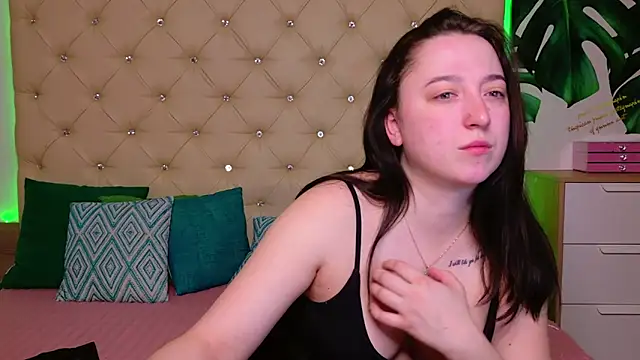 AwaMax online show from April 2026 04:43:02 AM