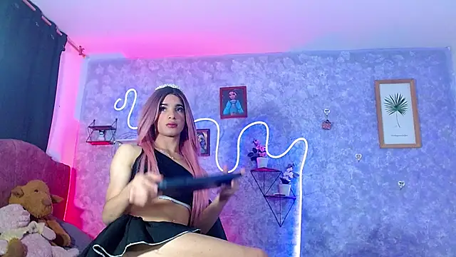 Everlin  Hot  online show from February 2026 11:35:02 AM