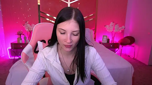 LunaaMay online show from April 2026 06:33:02 AM