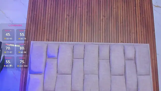 Scarlet Rosexx online show from April 2026 06:43:02 PM