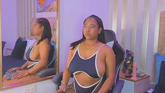 amara queen  online show from March 2026 01:07:02 PM