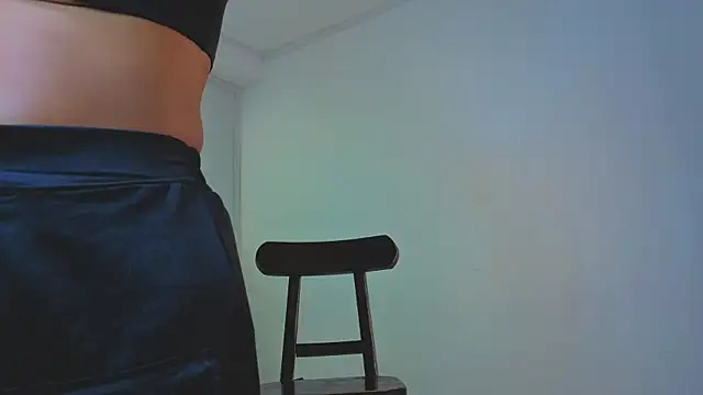 Snapshot of amara_queen_ chatting on July 2026 12:14:02 PM amara queen online show from July 2026 12:14:02 PM