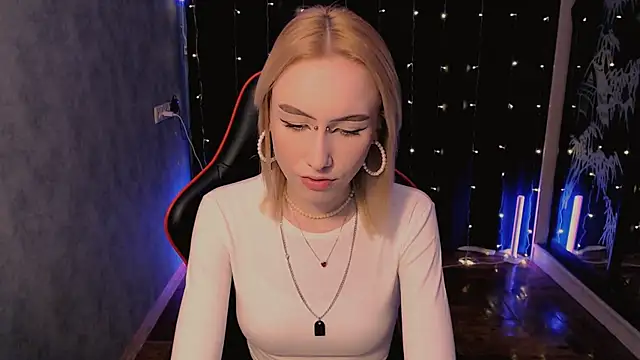 Snapshot of crybambi chatting on February 2026 08:33:02 AM crybambi online show from February 2026 08:33:02 AM