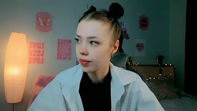 Vexnexe online show from February 2026 04:21:01 AM