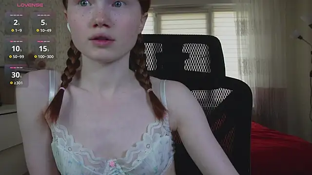 Snapshot of Nellie_baby chatting on June 2026 11:08:01 AM Nellie baby online show from June 2026 11:08:01 AM