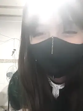 dieciochoyundia online show from February 2026 01:46:01 AM