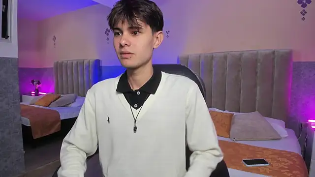 Derek Sinn online show from April 2026 08:03:01 PM