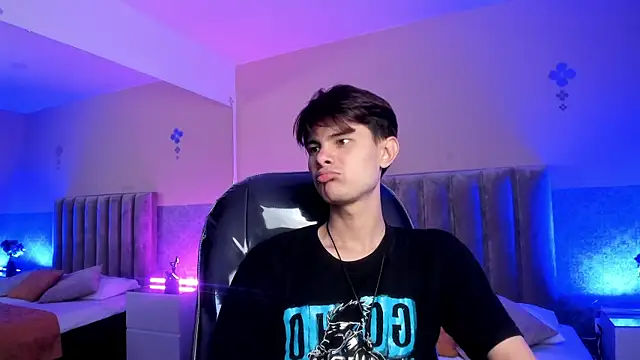 Derek Sinn online show from April 2026 01:42:02 AM