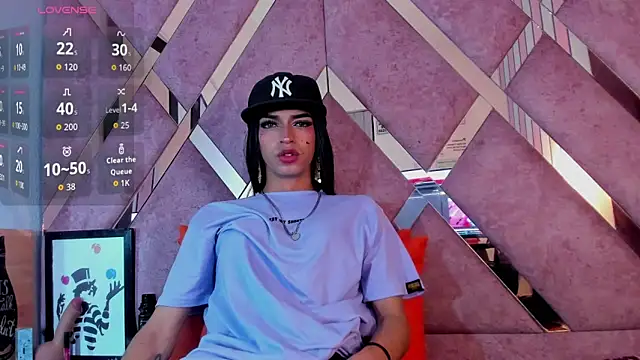 MeghanQueen   online show from March 2026 06:19:01 AM