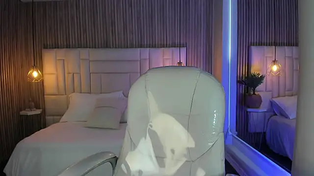 Ravenn21x online show from February 2026 11:41:01 AM