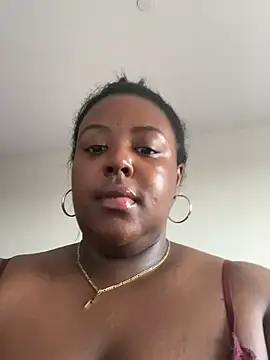 Snapshot of BouncyBBW chatting on July 2026 11:31:02 AM BouncyBBW online show from July 2026 11:31:02 AM