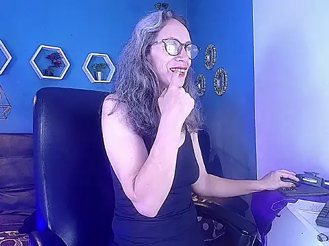 laurasofia45 online show from February 2026 04:02:01 PM