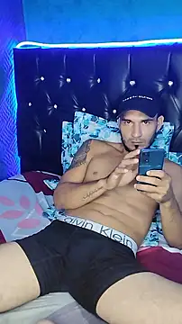 junior men22 online show from February 2026 12:19:01 PM