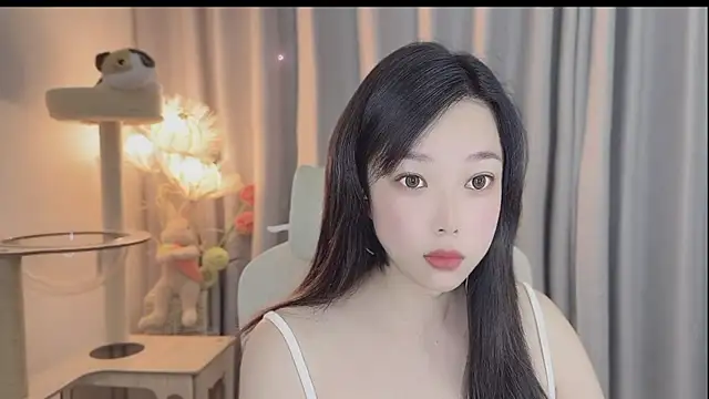 Snapshot of Yumi_yuni chatting on May 2026 01:14:01 AM Yumi yuni online show from May 2026 01:14:01 AM