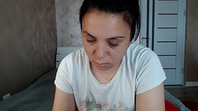 LorraGrey online show from June 2026 03:40:01 AM