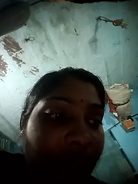 Hotty raghni online show from February 2026 03:09:01 PM