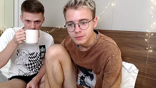 NikiKerryCum online show from February 2026 01:30:02 PM