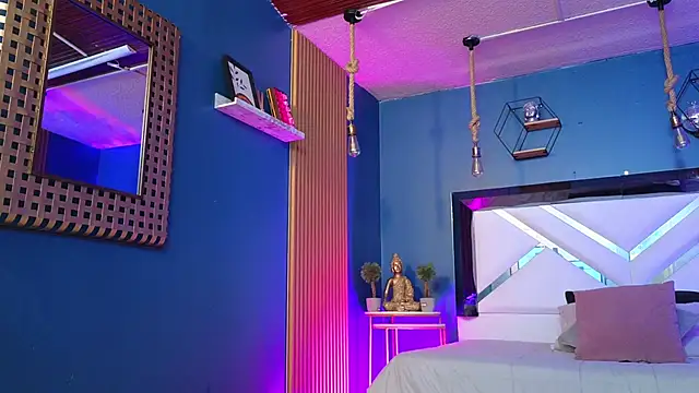 Ladyy brownn online show from April 2026 11:35:01 AM