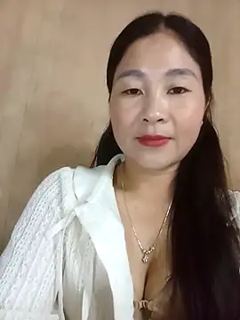 Snapshot of Dunk-namic chatting on April 2026 01:52:02 AM Dunk-namic online show from April 2026 01:52:02 AM