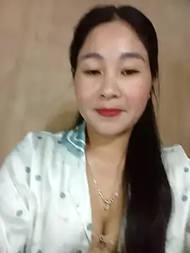 Snapshot of Dunk-namic chatting on April 2026 03:27:02 PM Dunk-namic online show from April 2026 03:27:02 PM