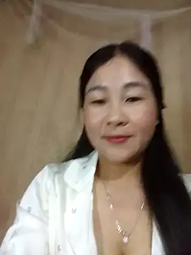 Snapshot of Dunk-namic chatting on May 2026 02:27:02 AM Dunk-namic online show from May 2026 02:27:02 AM