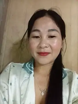 Snapshot of Dunk-namic chatting on May 2026 07:58:01 AM Dunk-namic online show from May 2026 07:58:01 AM
