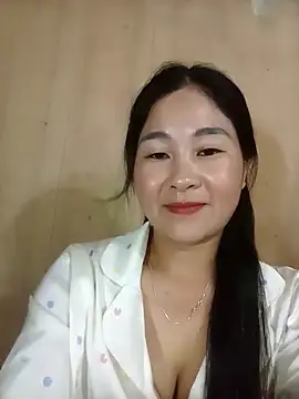Snapshot of Dunk-namic chatting on May 2026 06:52:01 AM Dunk-namic online show from May 2026 06:52:01 AM