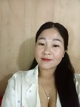 Snapshot of Dunk-namic chatting on May 2026 02:28:01 AM Dunk-namic online show from May 2026 02:28:01 AM