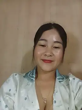 Snapshot of Dunk-namic chatting on May 2026 02:07:01 AM Dunk-namic online show from May 2026 02:07:01 AM