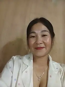 Snapshot of Dunk-namic chatting on May 2026 02:30:02 AM Dunk-namic online show from May 2026 02:30:02 AM