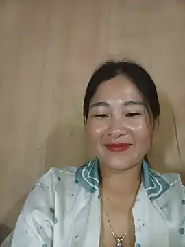 Snapshot of Dunk-namic chatting on May 2026 12:05:01 AM Dunk-namic online show from May 2026 12:05:01 AM