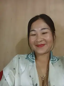 Snapshot of Dunk-namic chatting on June 2026 11:50:02 PM Dunk-namic online show from June 2026 11:50:02 PM