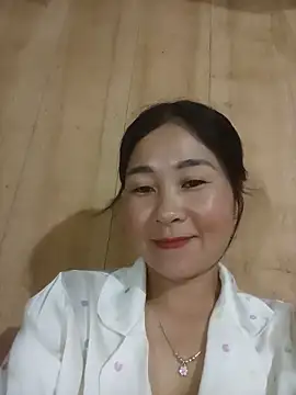 Snapshot of Dunk-namic chatting on June 2026 08:39:02 AM Dunk-namic online show from June 2026 08:39:02 AM