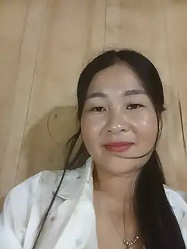 Snapshot of Dunk-namic chatting on June 2026 01:47:02 AM Dunk-namic online show from June 2026 01:47:02 AM