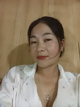 Snapshot of Dunk-namic chatting on June 2026 08:53:01 AM Dunk-namic online show from June 2026 08:53:01 AM
