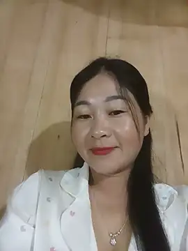 Snapshot of Dunk-namic chatting on June 2026 10:38:01 PM Dunk-namic online show from June 2026 10:38:01 PM